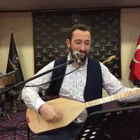 Türk Halk Müziği sanatçısı Kenan Serhat İnce