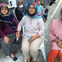 Nezaket Genç(eşi), Gülçin Şahmar(kızı), Gülizar Genç(gelini)