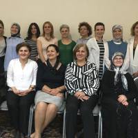 Ayaktakiler; Ümmühani Özen, İlayda Çavuş, Dr. Ayşe Zeynep Turan, Yağmur Acar, Meryem Öktem, Fatma Aydın, Sema Kabaloğlu, Banu Çevikel, Emine Uzunhasanoğlu, Ayşegül Karakadılar, Hatice Okyar. Oturanlar; İlknur Çavuş, Neşe Öktem, Necla Savaş, Havva Öktem, Emine Turan, Nesrin Kavas, Nehir Kavas