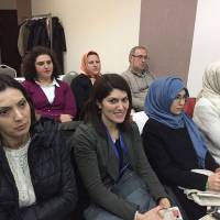 Kimyager Songül Filiz ve toplantıya katılanlar
