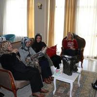 Nursel Okyar, Emine Uzunhasanoğlu, Elvan Mut, Ayşe Çapçı ve Ümmühani Özen