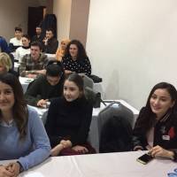 İrem Nur Gümüş ve toplantıya katılanlar