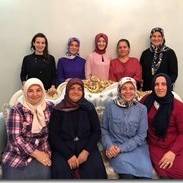 Ayaktakiler: Banu Çevikel, Emine Uzunhasanoğlu, Dr. Ayşe Zeynep Turan, Saliha Aksoy, Elif Aydemir Oturanlar: Nursel Okyar, Muazzez Aydemir, Vildan Çağlar