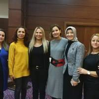 Emine Uzunhasanoğlu, Göksu Özen, Ümmühani Özen, Eğitimci - Yazar Emel Engin, Ayşegül Karakadılar, Dr. Ayşe Zeynep Turan, Ayşe Çapçı, Dr. Fatma E. Taşolar